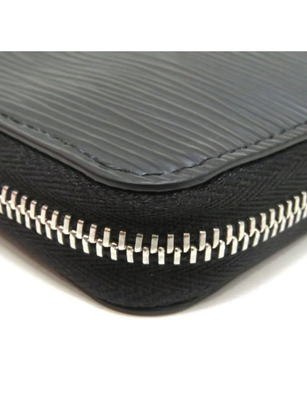Louis Vuitton Zippy Coin Purse Epi Noir